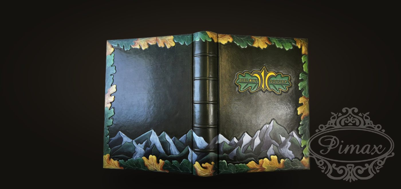 Leather chronicle cover hand-painted with a mountain range – PIMAX